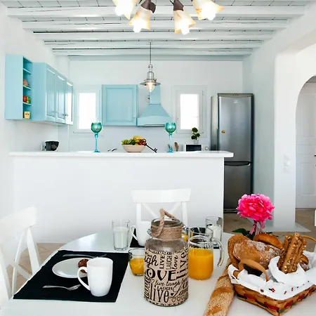 Sofia's Mykonos * Agios Ioannis Diakoftis